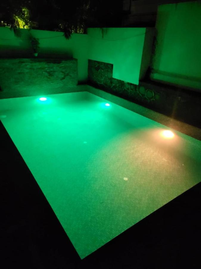 The Perfect Stays Para Disco Big Pool Cricket Turf Villa Lonavala Eksteriør billede