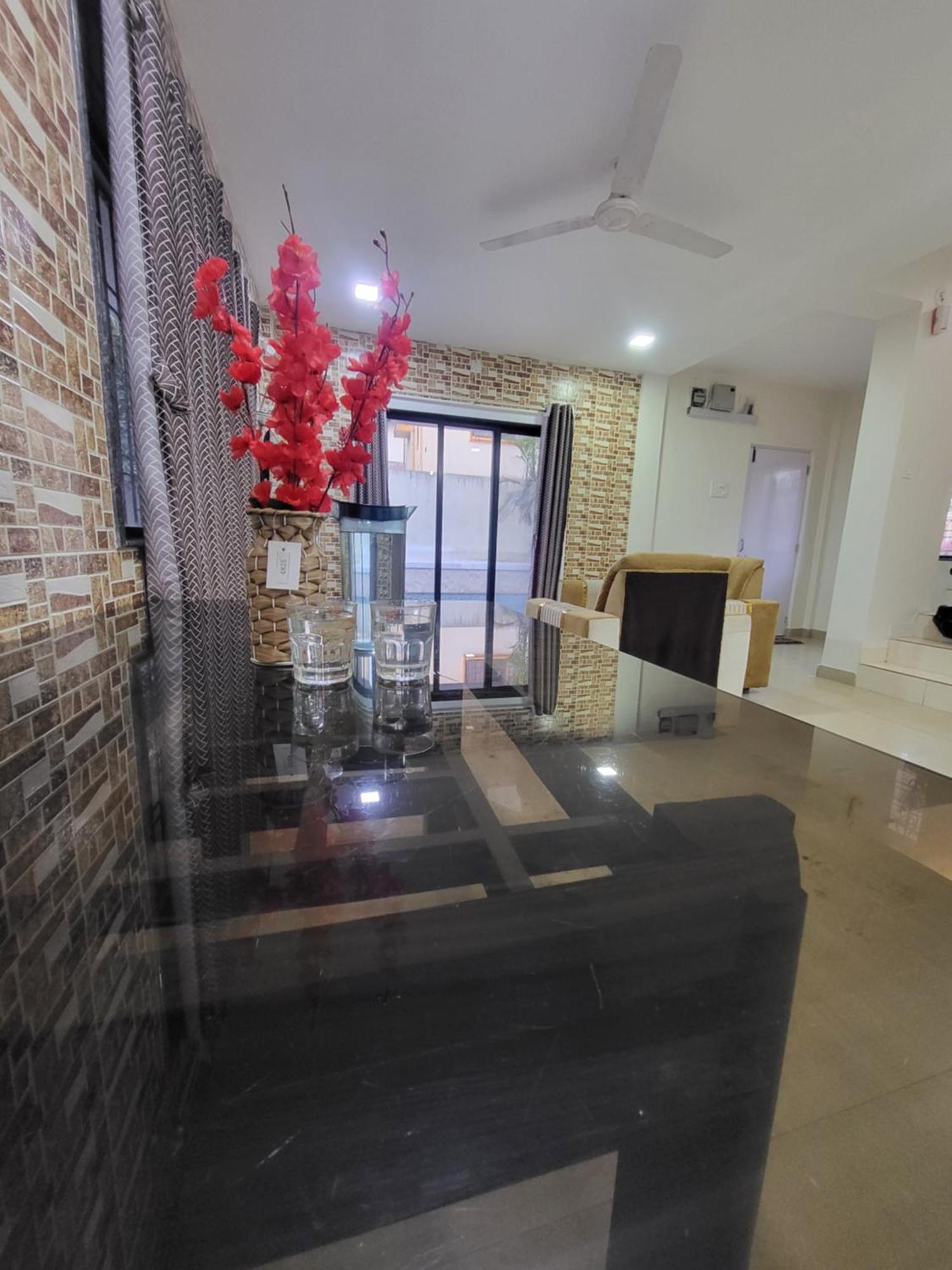 The Perfect Stays Para Disco Big Pool Cricket Turf Villa Lonavala Eksteriør billede